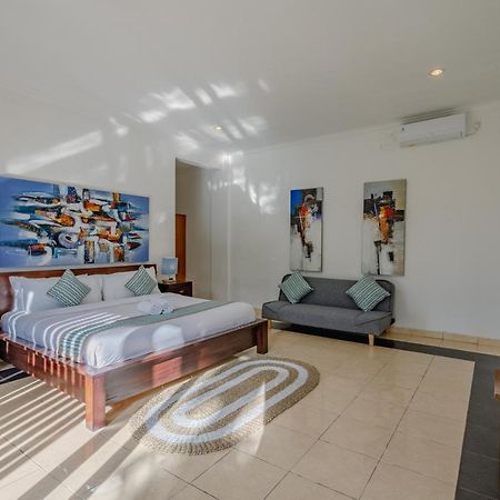 Villa Alleira Seminyak By Best Deals Asia Hospitality Extérieur photo