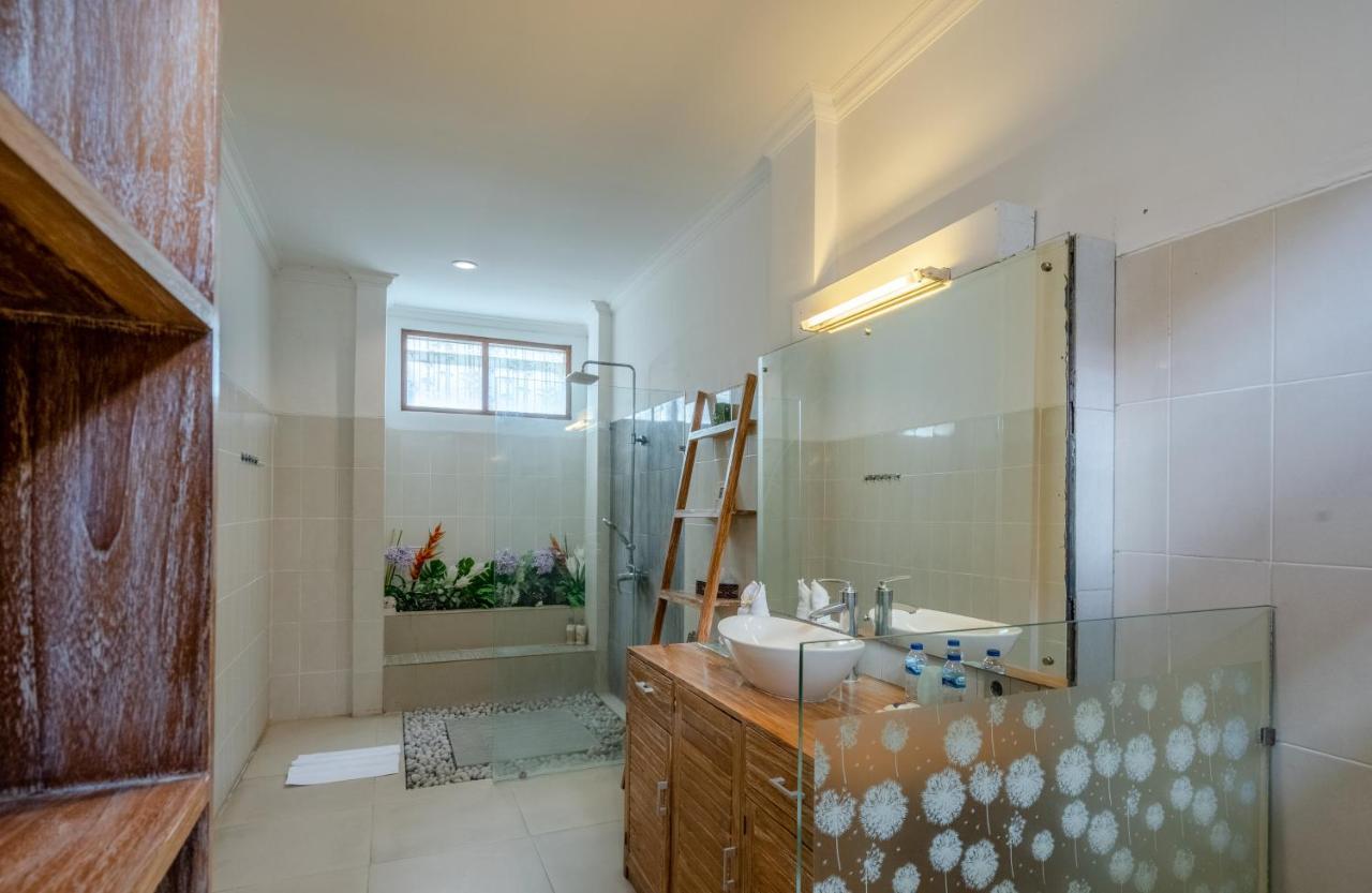 Villa Alleira Seminyak By Best Deals Asia Hospitality Extérieur photo