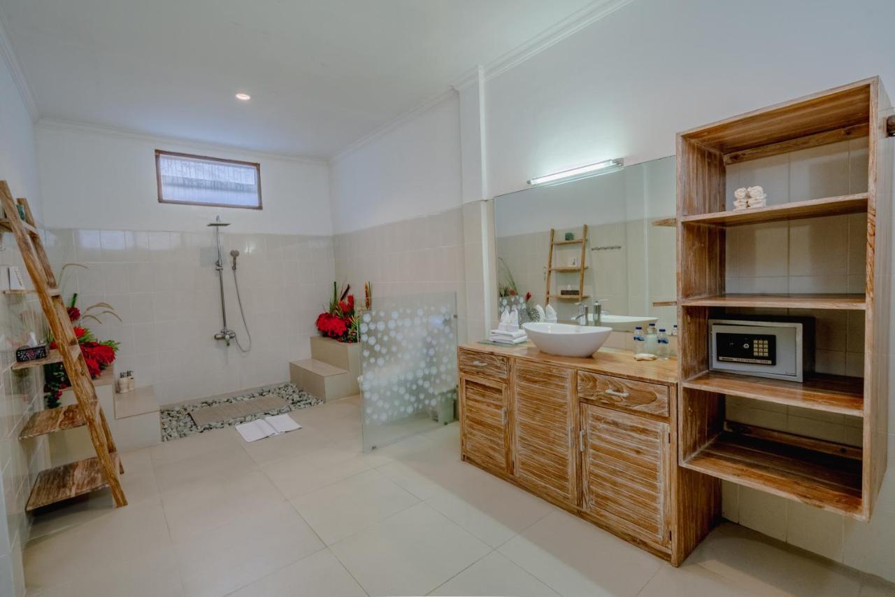 Villa Alleira Seminyak By Best Deals Asia Hospitality Extérieur photo
