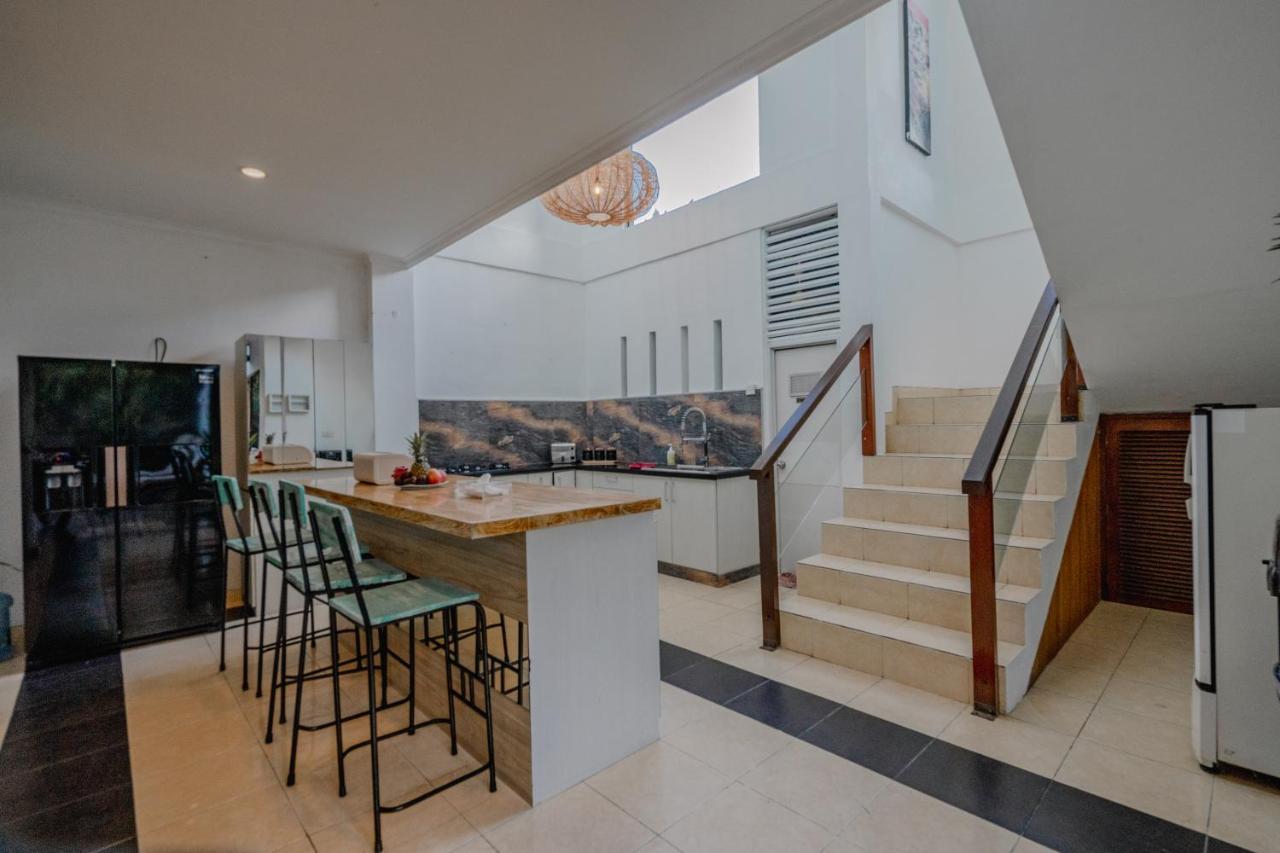 Villa Alleira Seminyak By Best Deals Asia Hospitality Extérieur photo