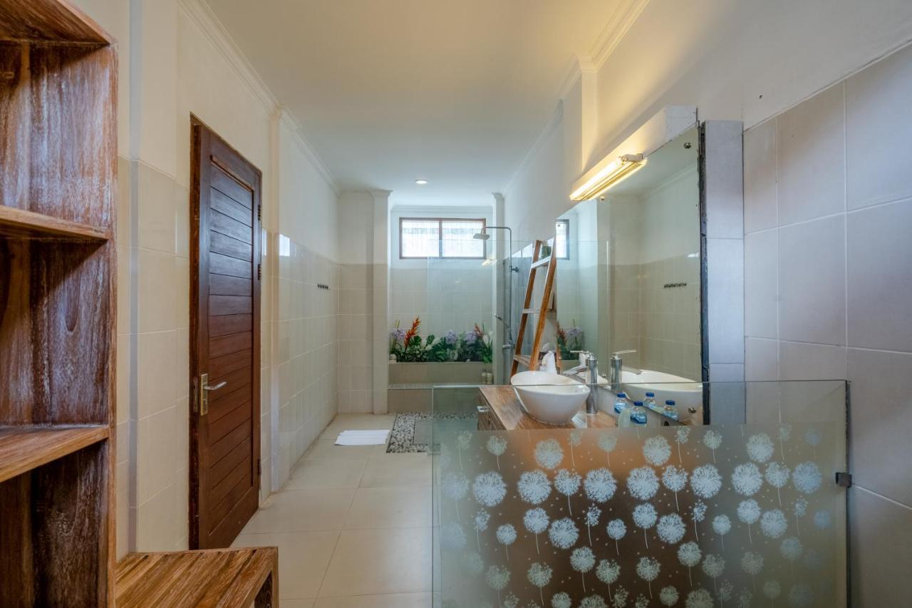 Villa Alleira Seminyak By Best Deals Asia Hospitality Extérieur photo